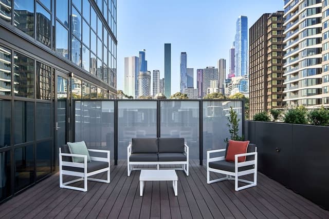 Premium Room, 1 King Bed, Smoking, Terrace