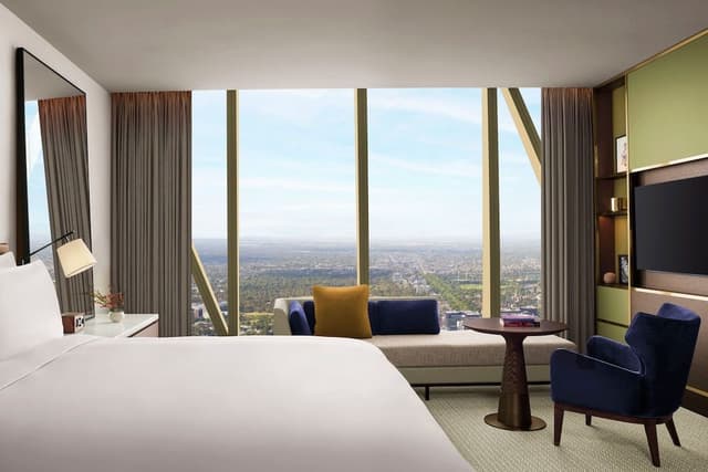 Premier King Room with City Views
