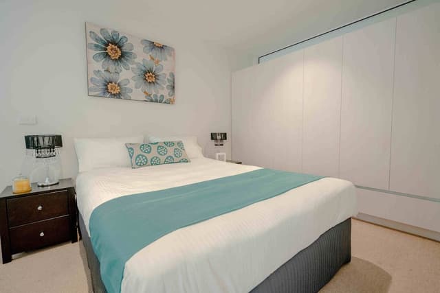 Family Apartment, 2 Bedrooms, 2 Bathrooms, City View (#915)