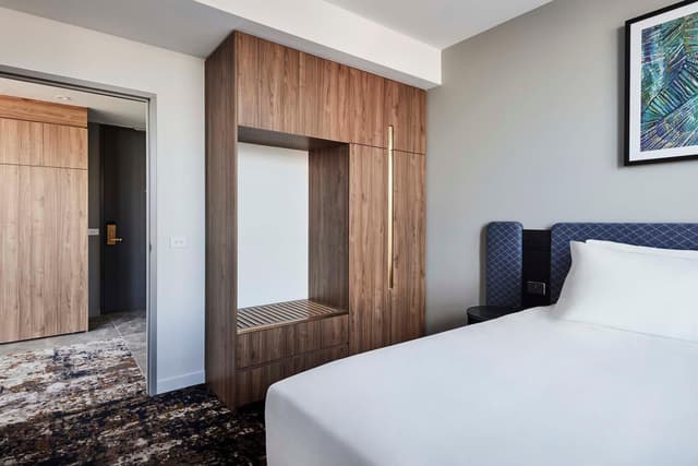 One Bedroom Apartment