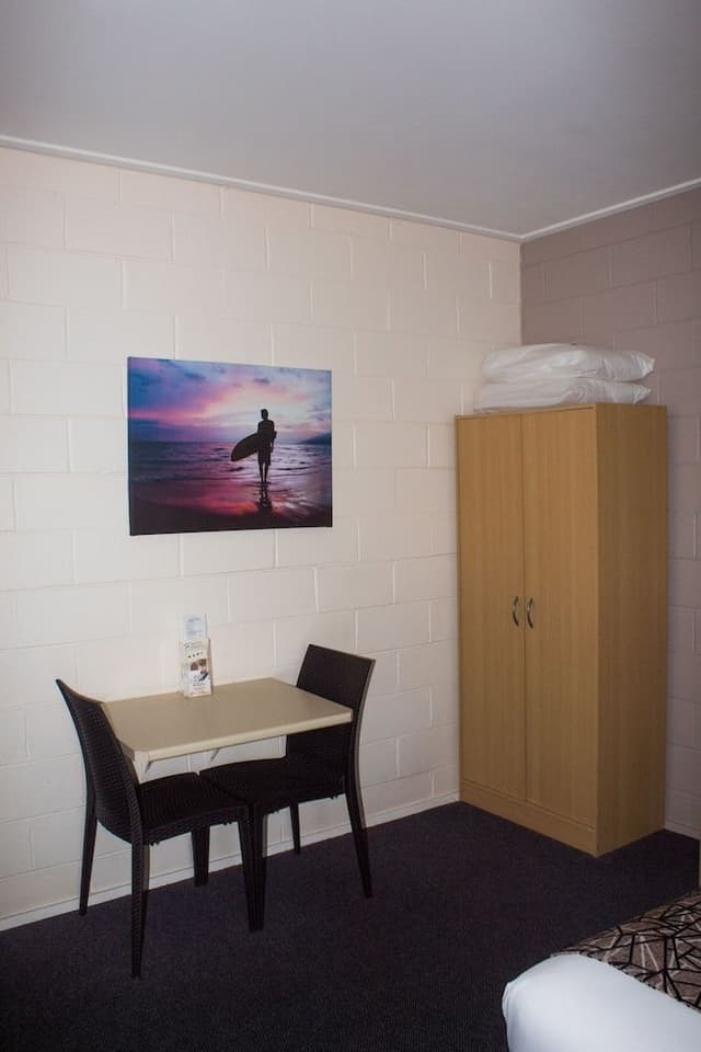 Deluxe Suite, 1 Bedroom, Non Smoking (Deluxe Double Unit)