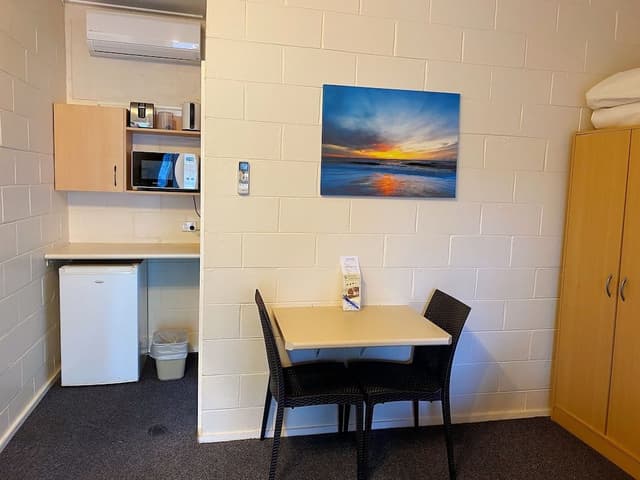 Deluxe Suite, 1 Bedroom, Non Smoking (Deluxe Double Unit)