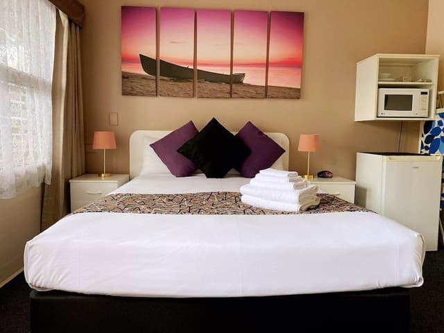 Standard Suite, 1 Bedroom, Non Smoking (Standard Double Unit)