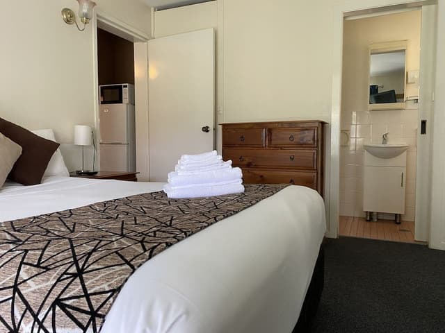 Deluxe Suite, 1 Bedroom, Non Smoking, Kitchen
