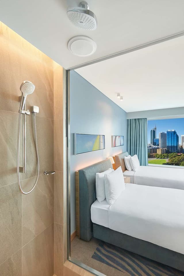 TWIN GUEST ROOM PANORAMIC CITY VIEW