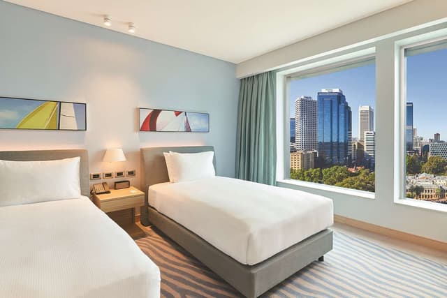 TWIN GUEST ROOM PANORAMIC CITY VIEW