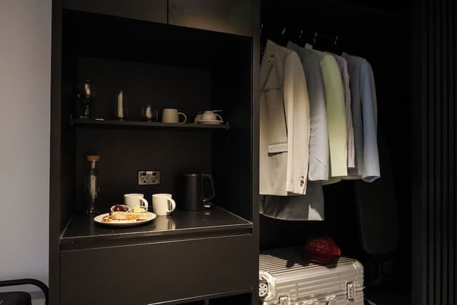 Room, 1 King Bed, Balcony
