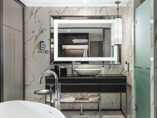 Club Suite, 1 King Bed, Club Lounge Access (Prestige)