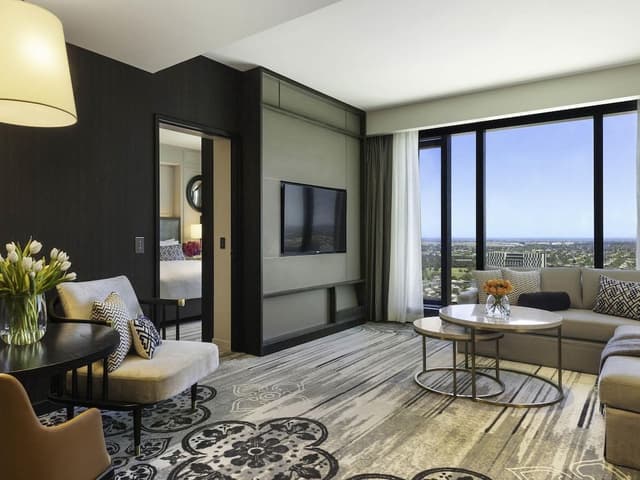 Club Suite, 1 King Bed, Club Lounge Access (Prestige)