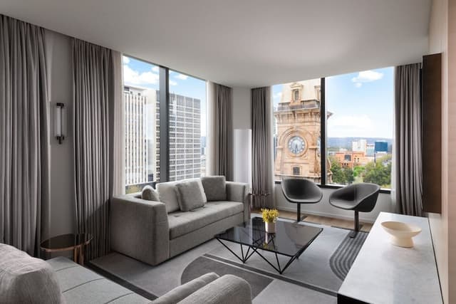 Executive Suite, 1 King Bed, Tower