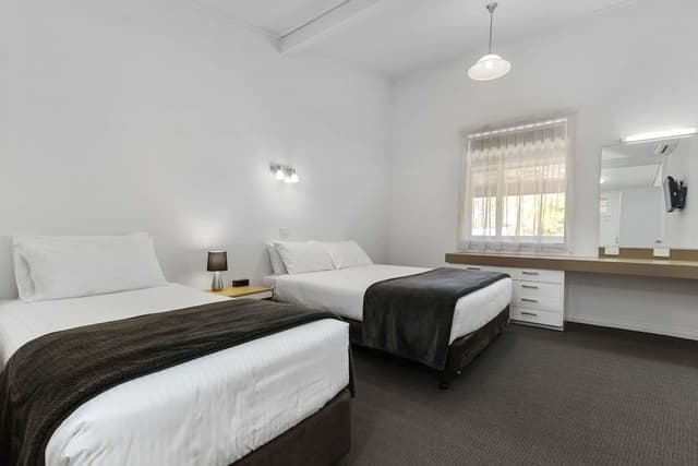 Standard Room, Non Smoking (1 Queen & 2 Twin Beds)