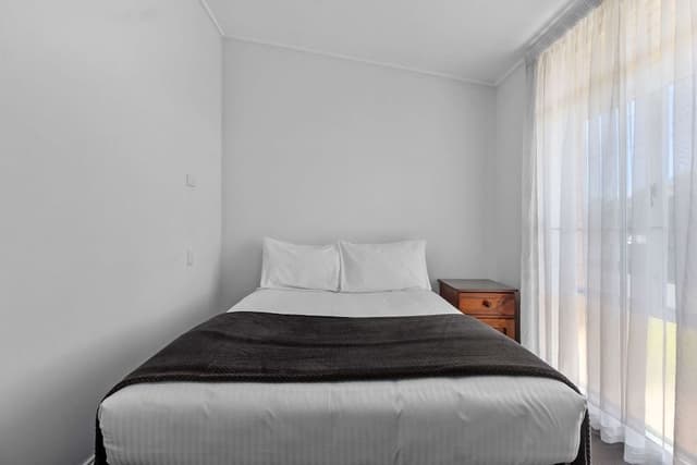 Standard Room, Non Smoking (1 Queen, 1 Full & 1 Twin Bed)