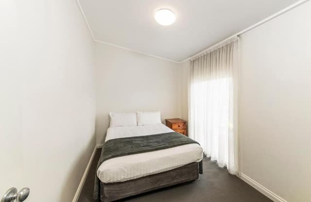 3 Bedroom with Free Wifi and Parking