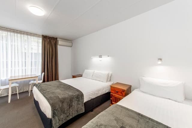 Standard Family Room with Free Wifi and Parking