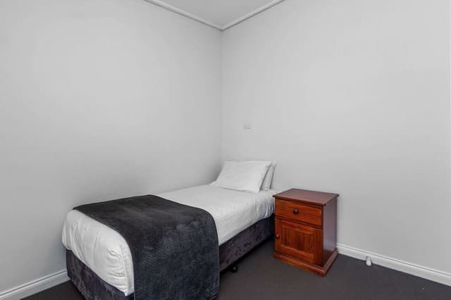 Standard Room, Non Smoking (1 Queen, 1 Full & 1 Twin Bed)