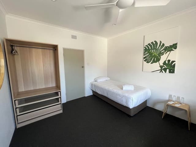 Two Rooms (Ensuite)
