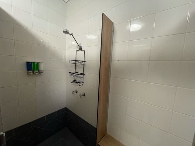Queen Room (Shared Bathroom)