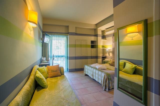 Comfort Triple Room