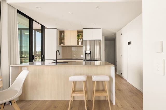Two Bedroom Two Bathroom Ocean Glimpses Apartment - Level 6