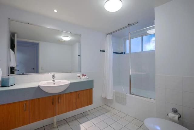 2 Bedroom Apartment, Low Floor