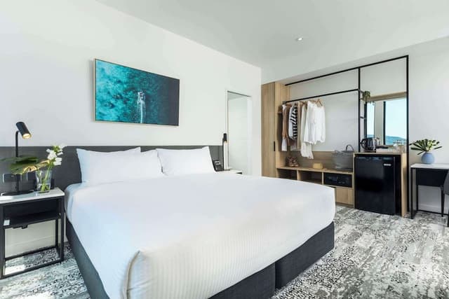 Deluxe Room - No Housekeeping
