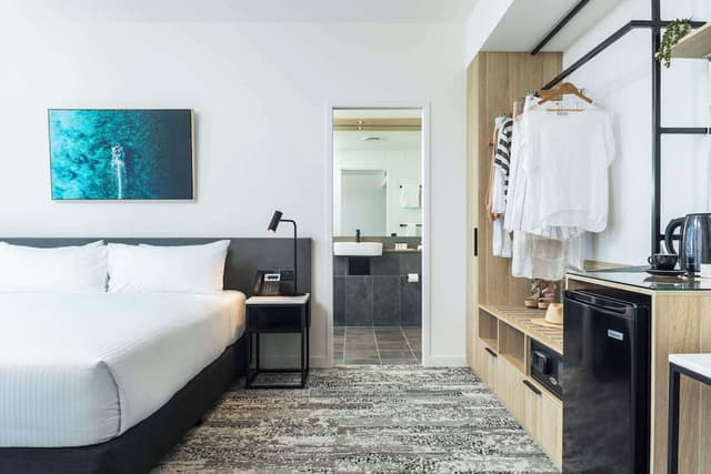 Deluxe Room - No Housekeeping