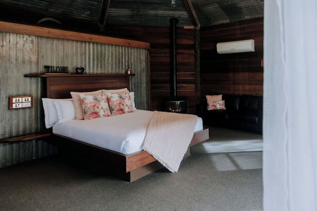 Signature Cabin