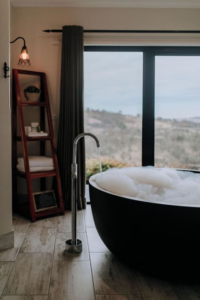 Deluxe Studio Suite