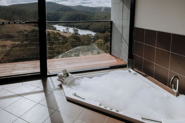 Premier Studio Suite, Balcony, River View