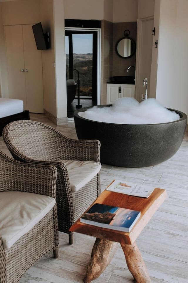 Deluxe Studio Suite