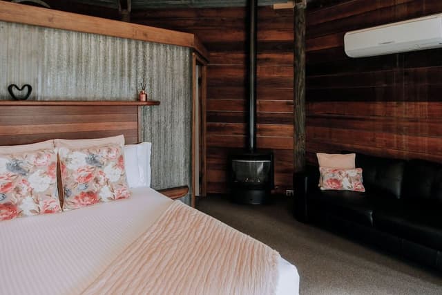 Signature Cabin