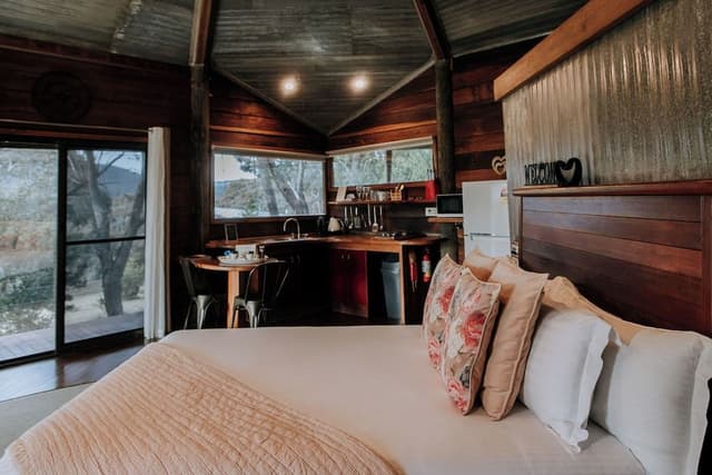 Signature Cabin