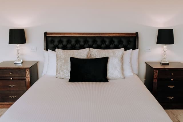 Deluxe Studio Suite