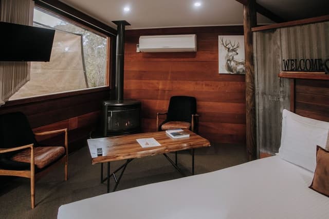 Romantic Cabin