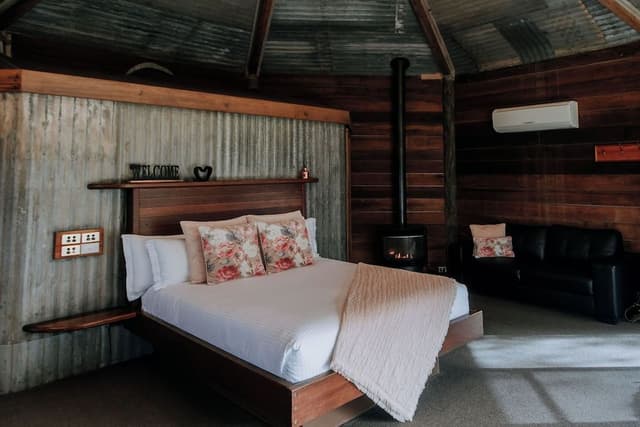 Signature Cabin