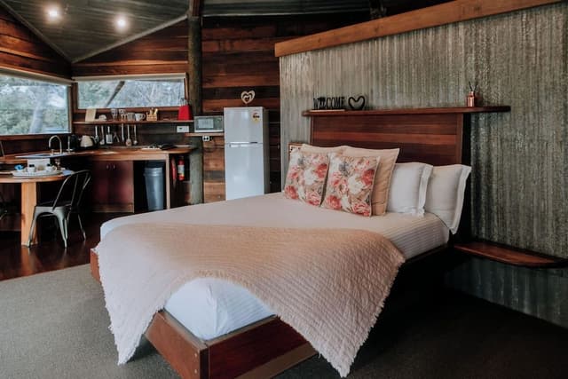 Signature Cabin