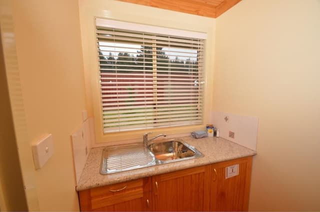 Executive Twin Room (Queen & Single)
