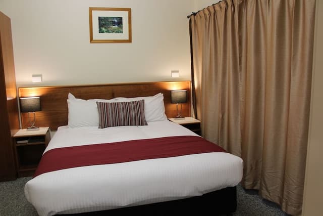 Executive Room, 1 Queen Bed, Kitchenette