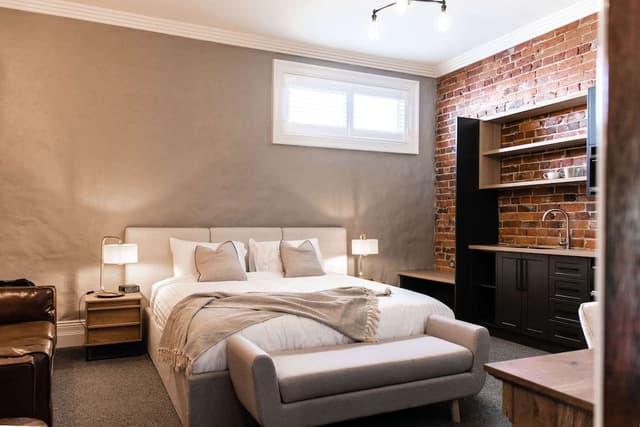 Executive Room, Fireplace