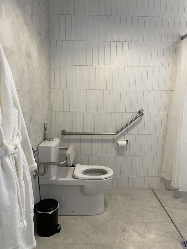Comfort Room, 1 King Bed
