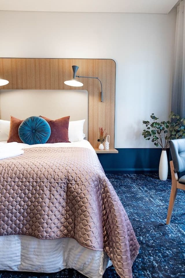 Premium Queen Room with Balcony