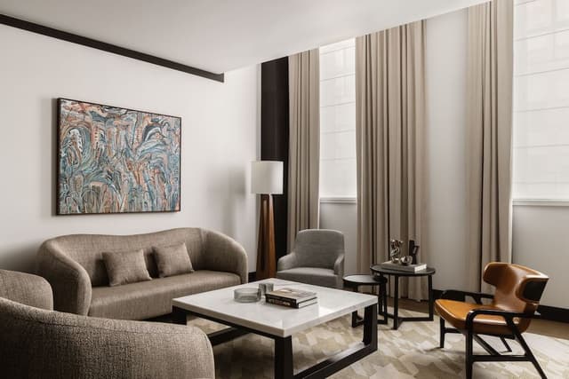 Suite (Macquarie)