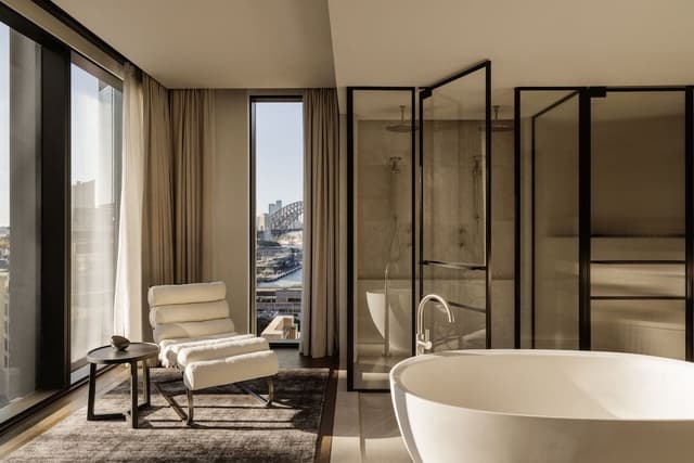 Suite (Liberty)