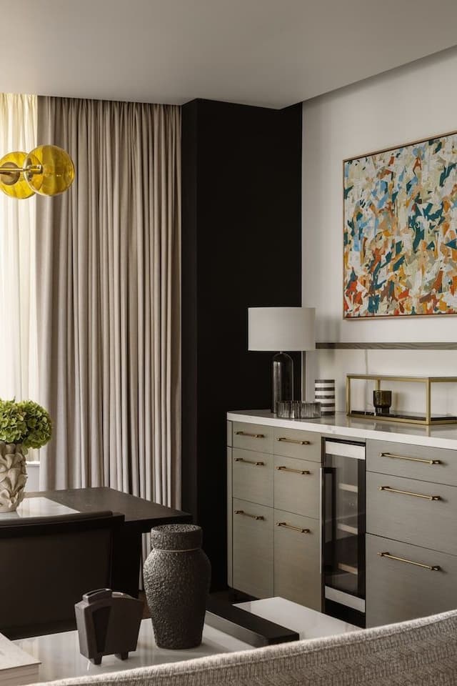 Suite (Farrer)