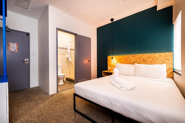 Double Room with Private Bathroom