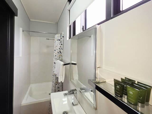 Triple Room, Ensuite
