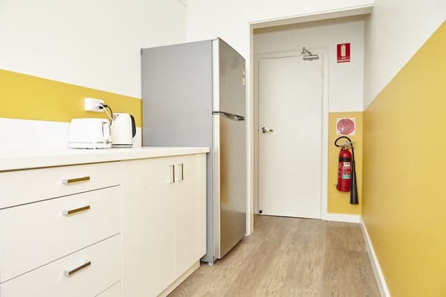 Superior Queen Room (Private Toilet)