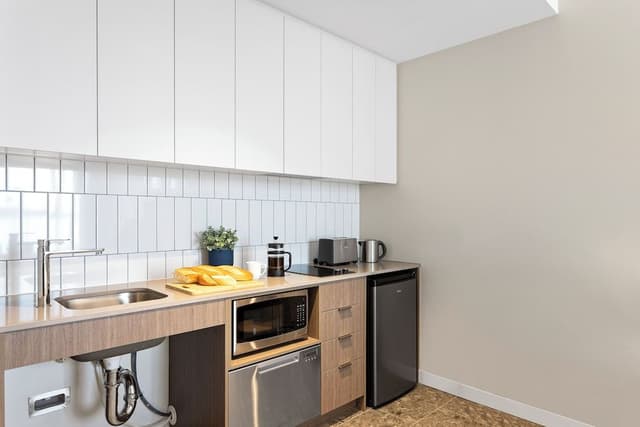 Deluxe Studio Apartment