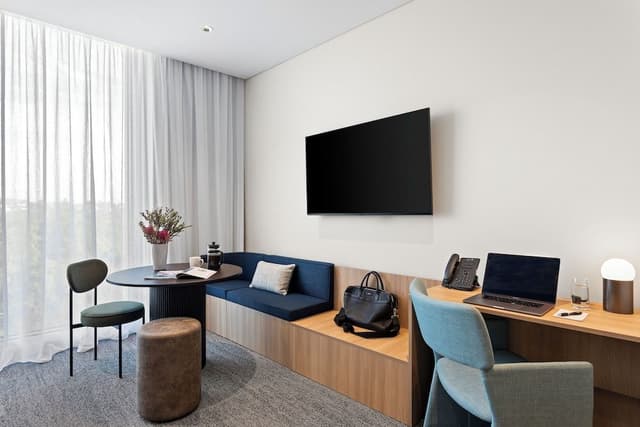Deluxe Studio Apartment