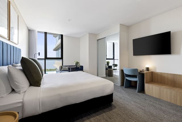 Deluxe Studio Apartment